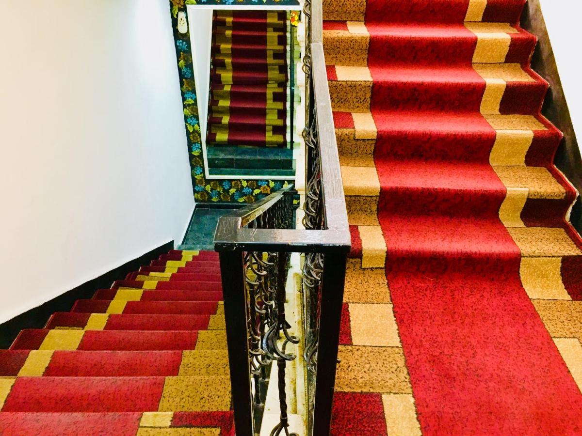 Hotel Nice Tbilisi Ngoại thất bức ảnh