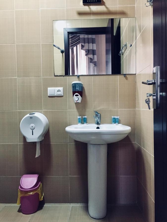 Hotel Nice Tbilisi Ngoại thất bức ảnh